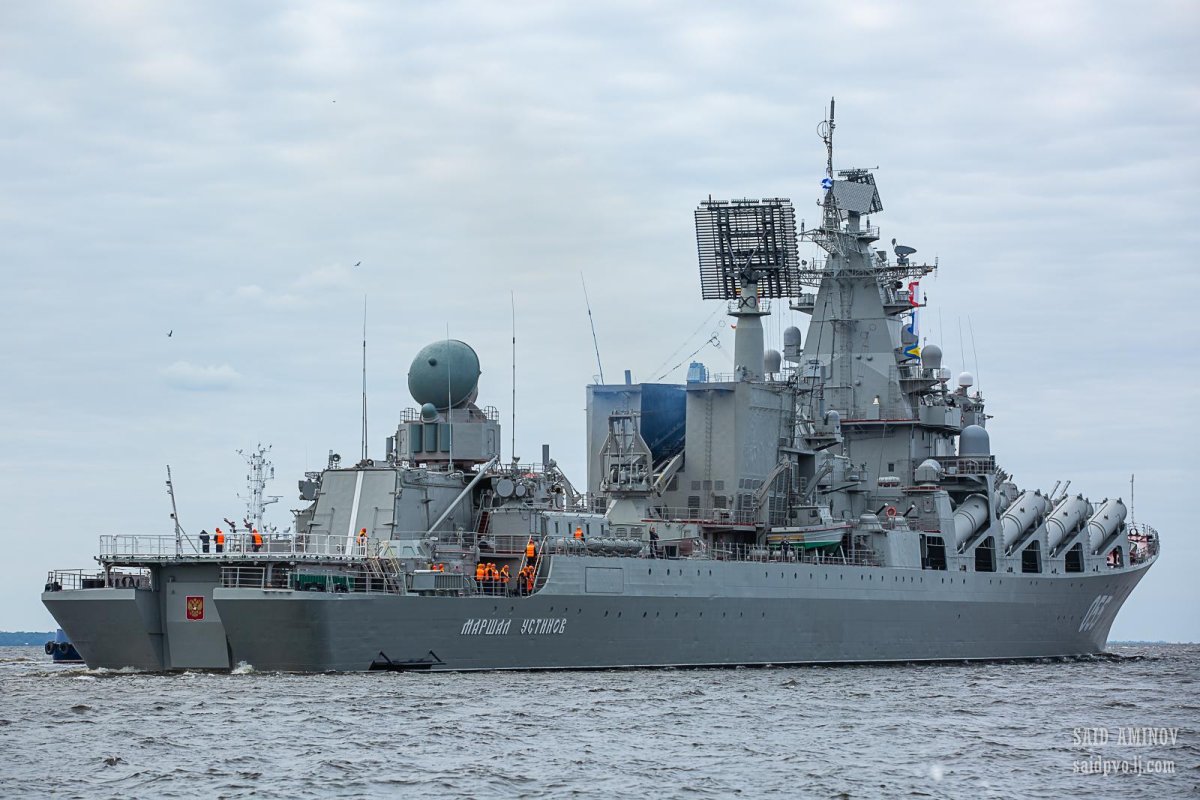 Крейсер "Варяг" проекта 1164 "Атлант"