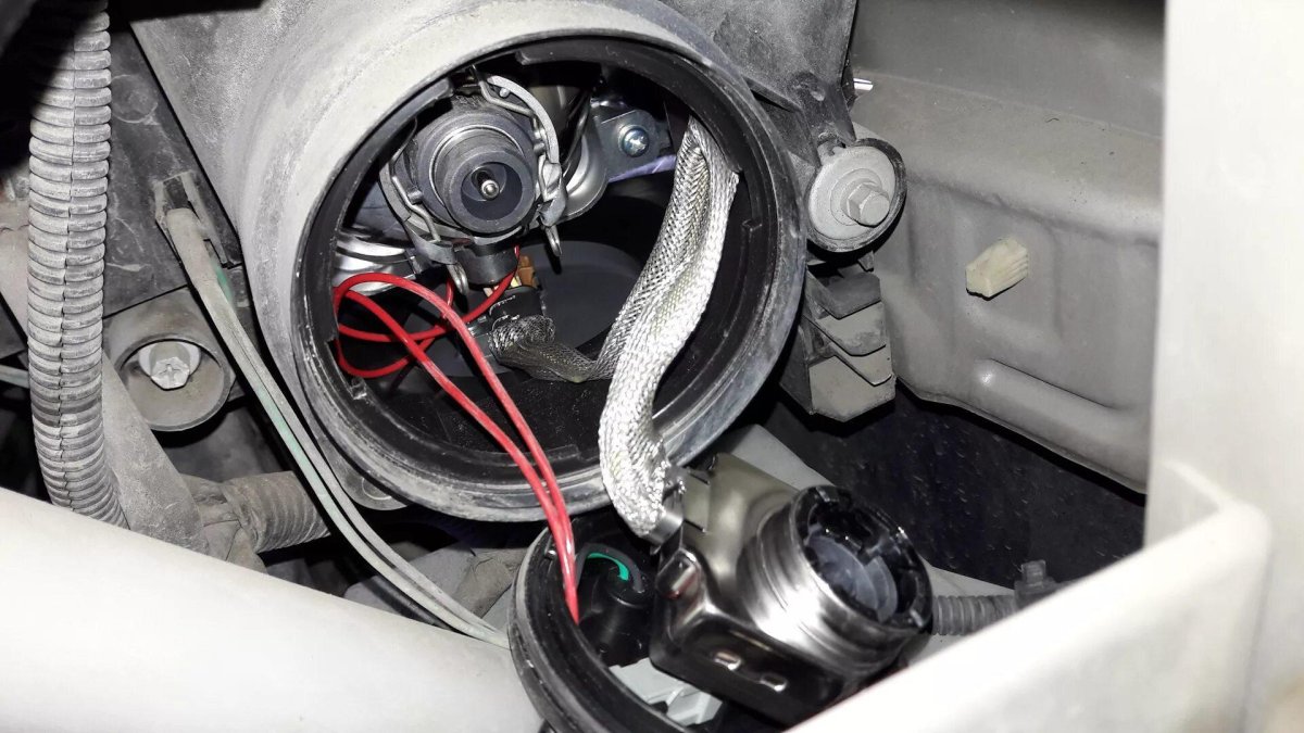 Лампа ближнего света Ниссан х-Трейл т31 2012г