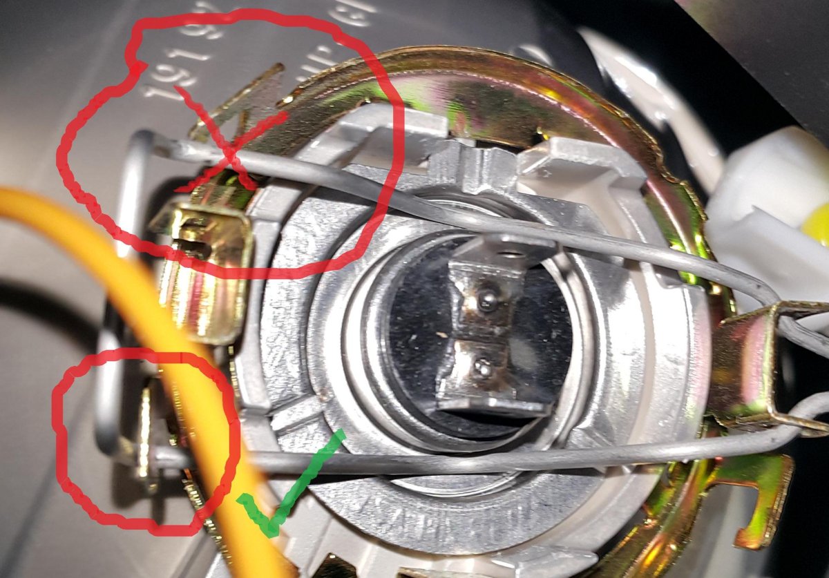 Лампочка ближнего света Лада Калина