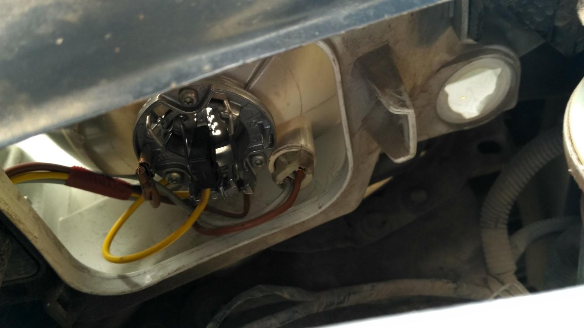 Лампочка ближнего света Пассат б4