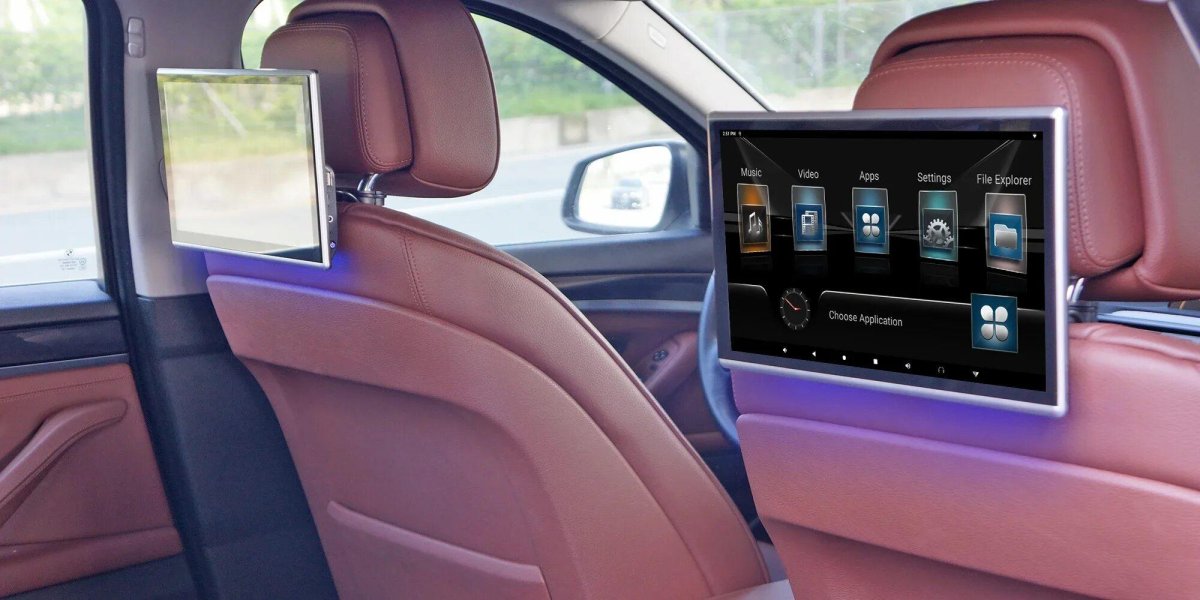 Мониторы Мерседес для задних пассажиров