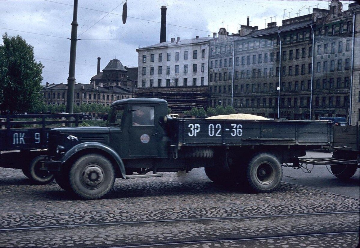 МАЗ 200 тягач