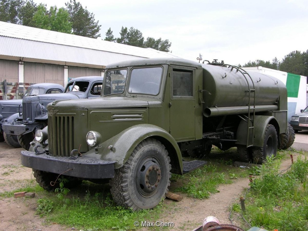 МАЗ 200 бензовоз