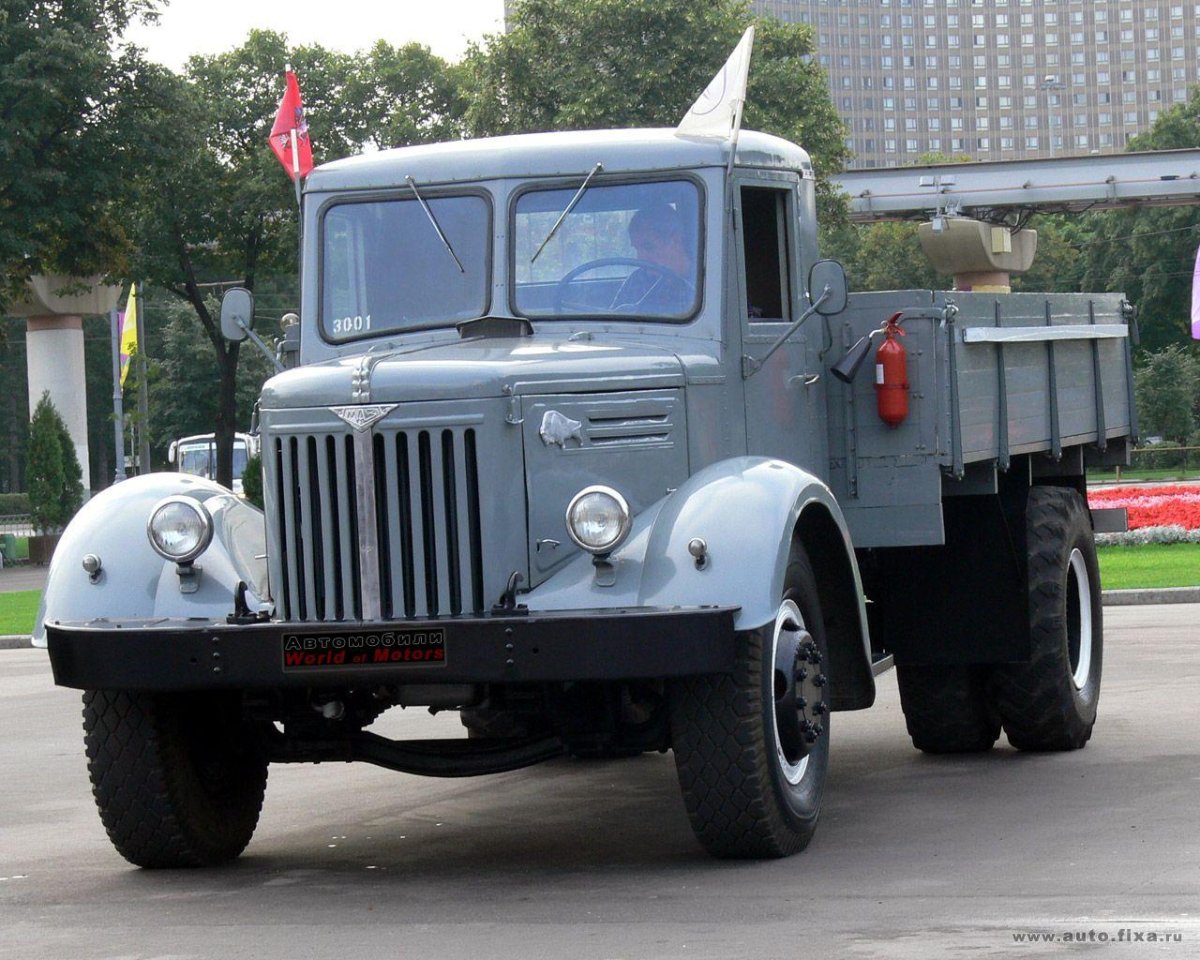 МАЗ 200 бортовой