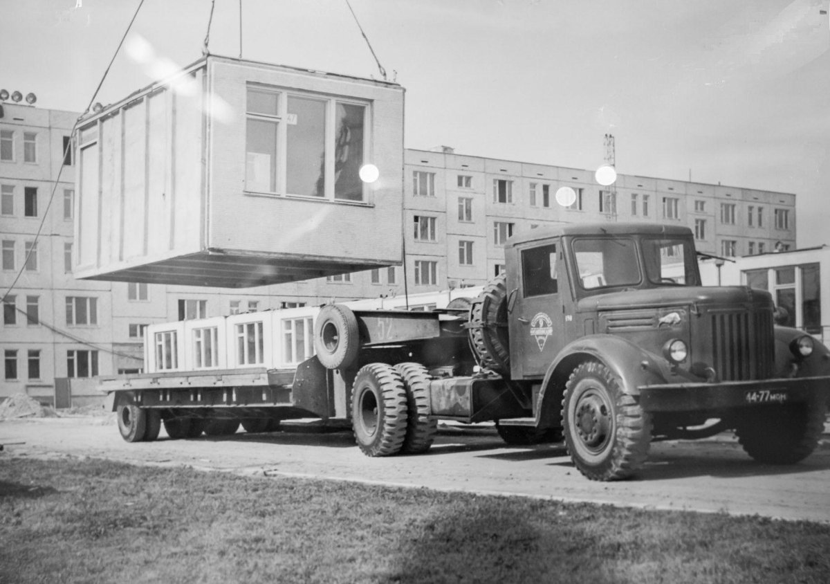 МАЗ 200 панелевоз