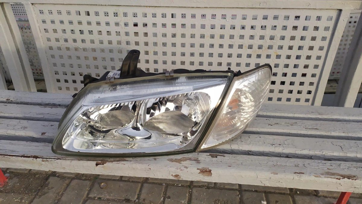 Фары Альмера н16