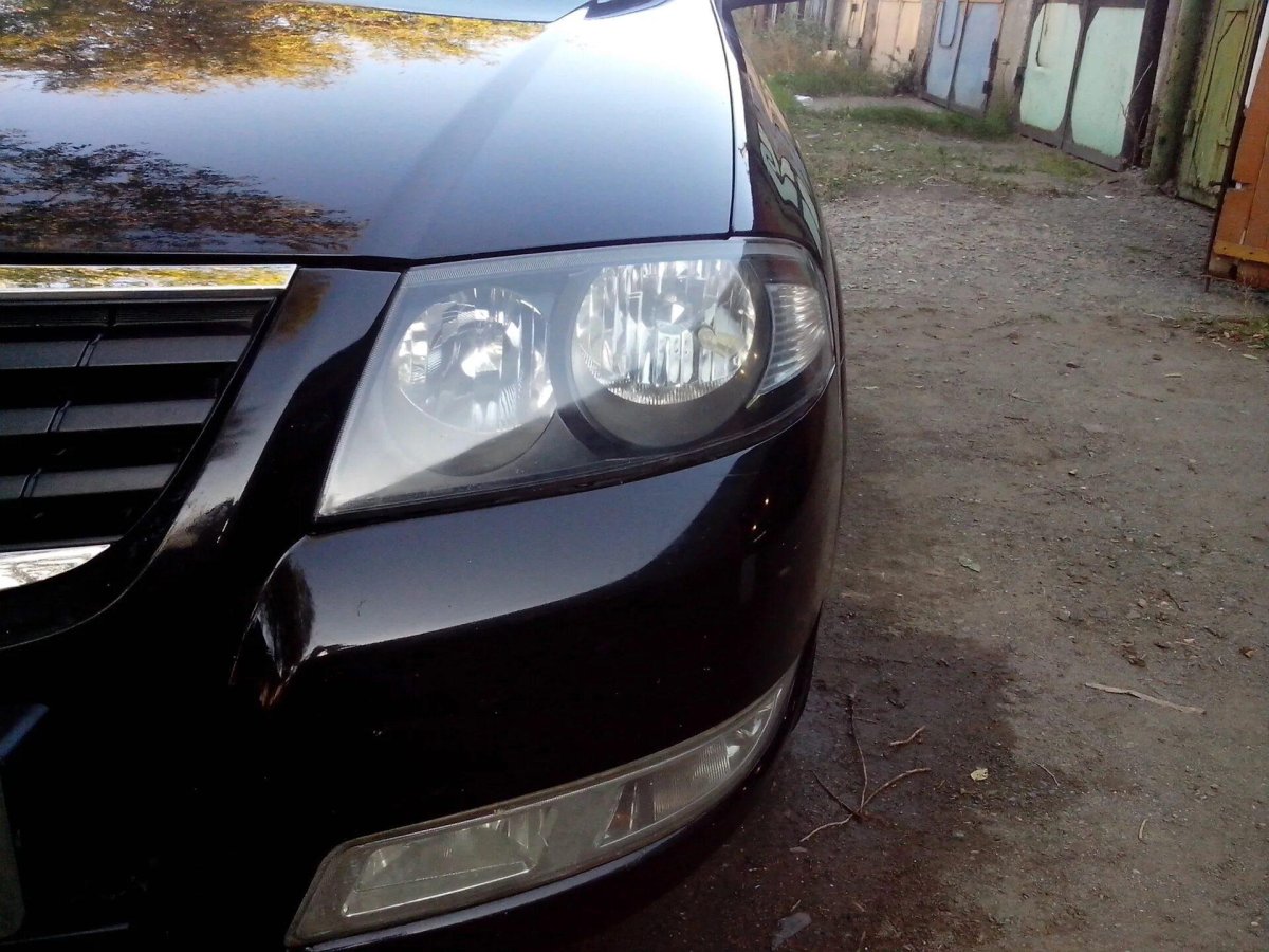 Ниссан Альмера Классик черные фары