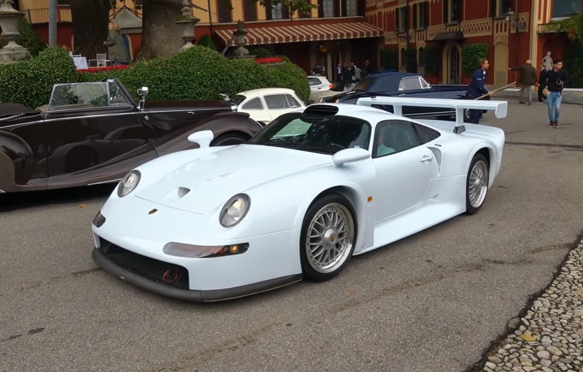 Porsche 911 gt1 Strassenversion 1998