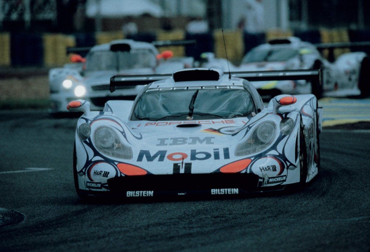 Porsche 911 gt1 1998