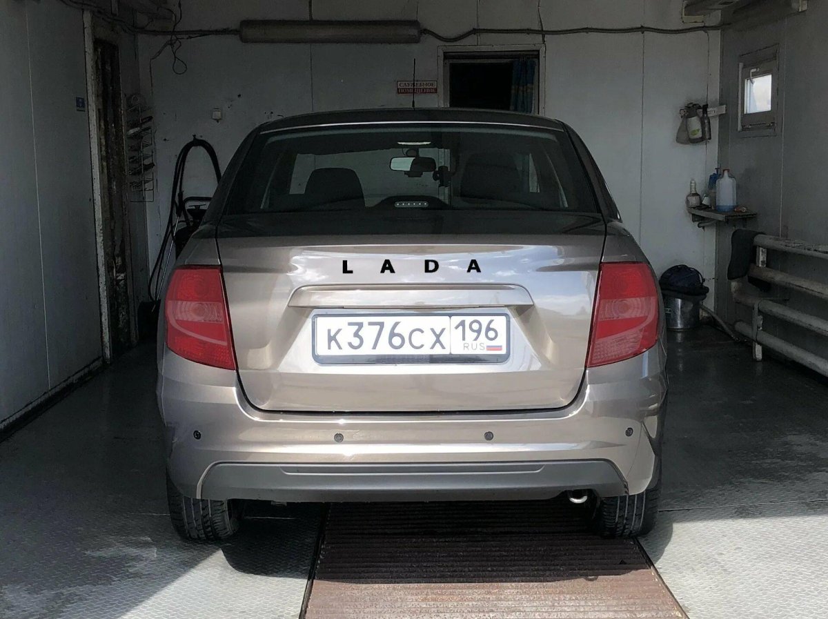 Lada Granta шильдик