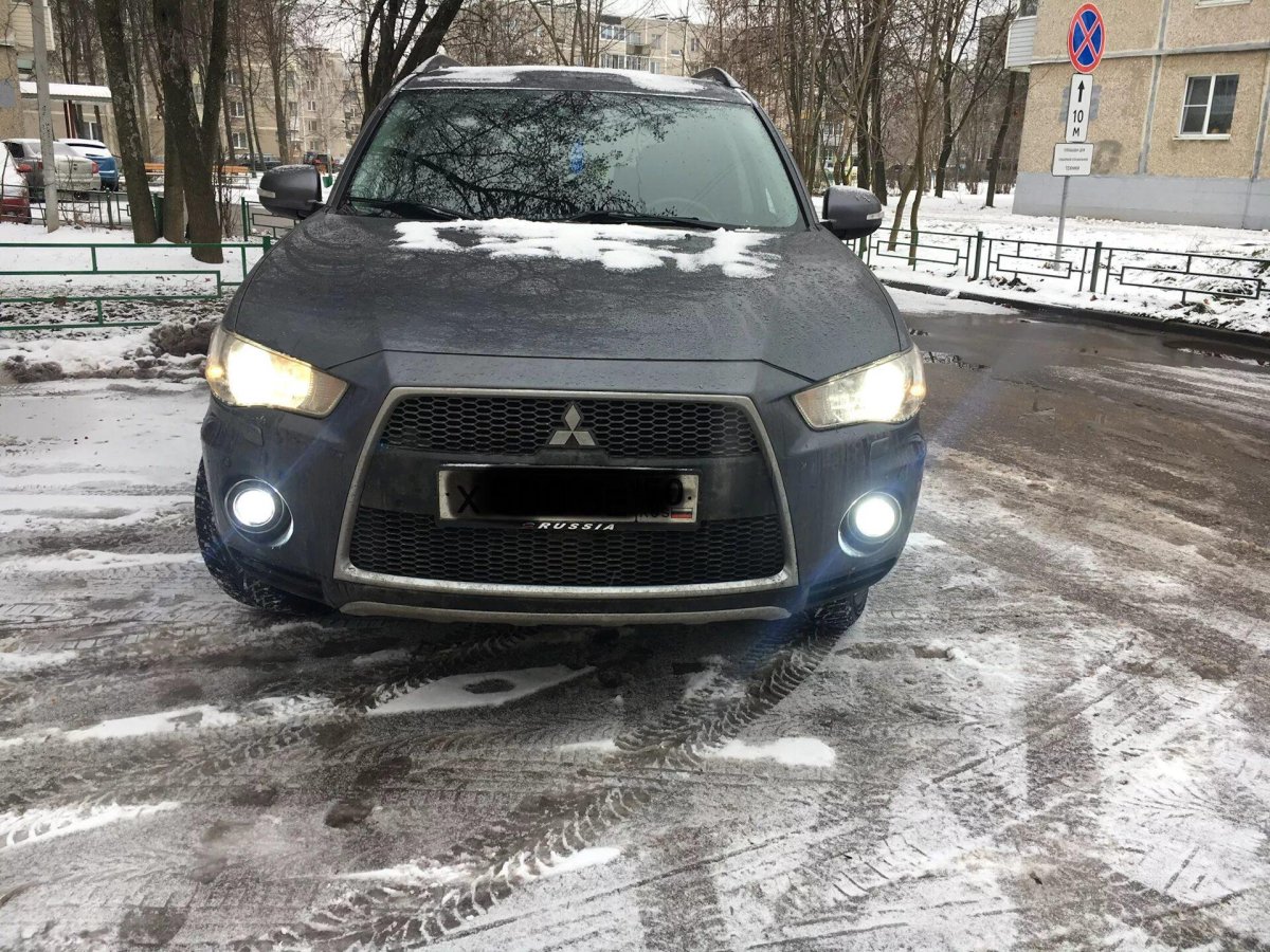 Mitsubishi Outlander XL 2011 ПТФ