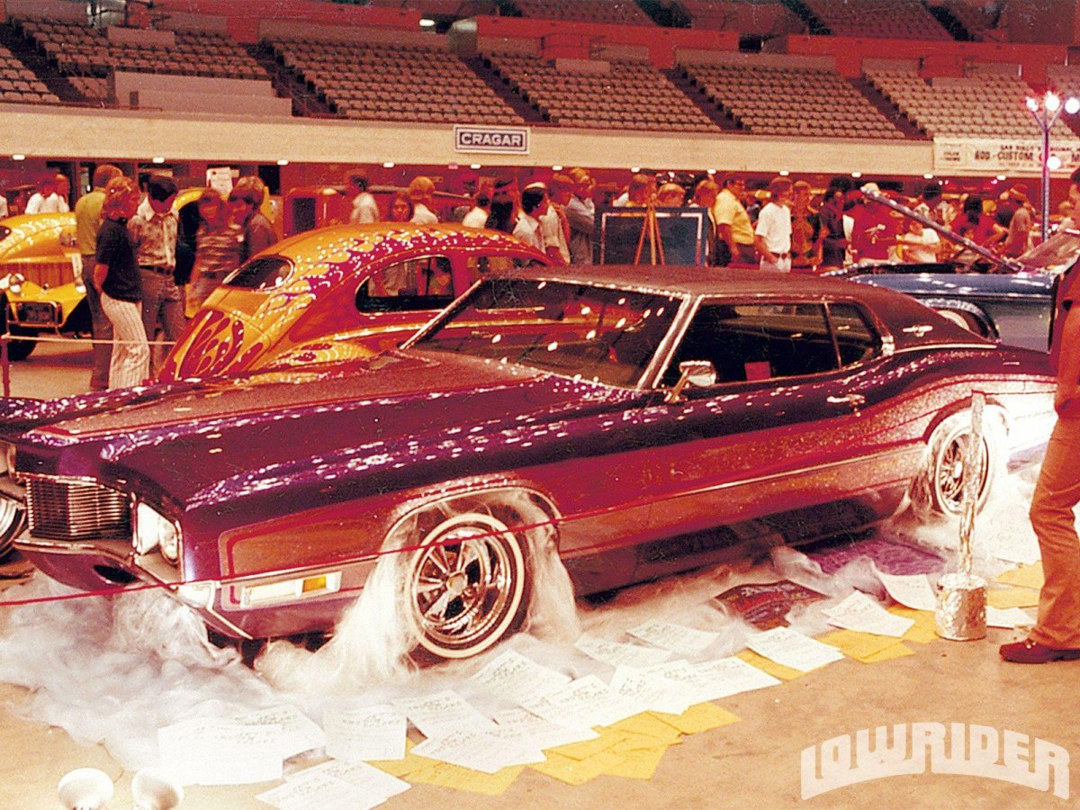 Понтиак тандербёрд