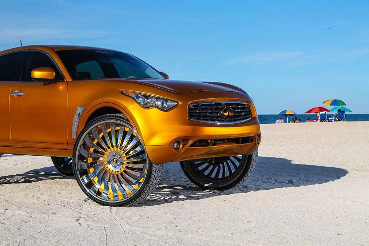 Infiniti FX donk