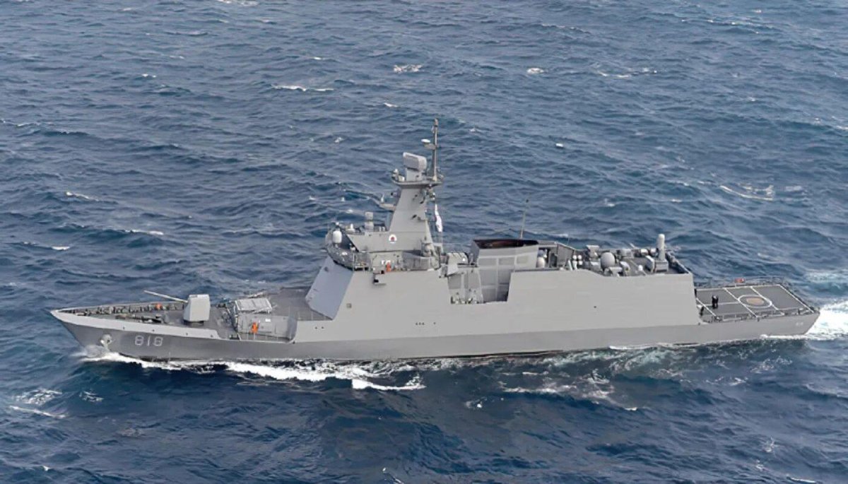 Фрегат Daegu FFG-818