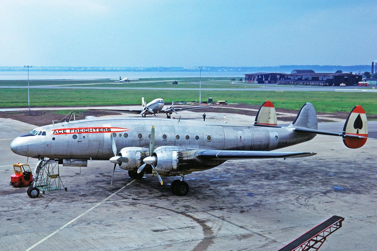 Lockheed 749 Constellation