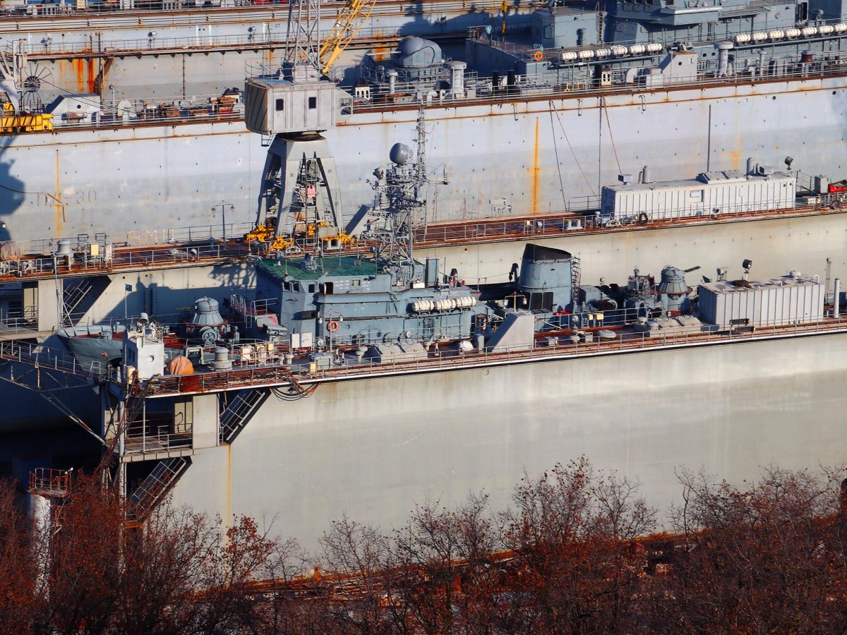 Плавучий док