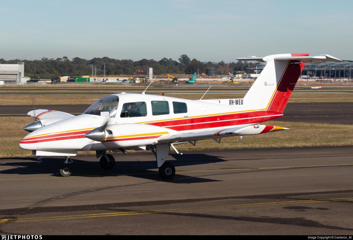 Beechcraft самолет