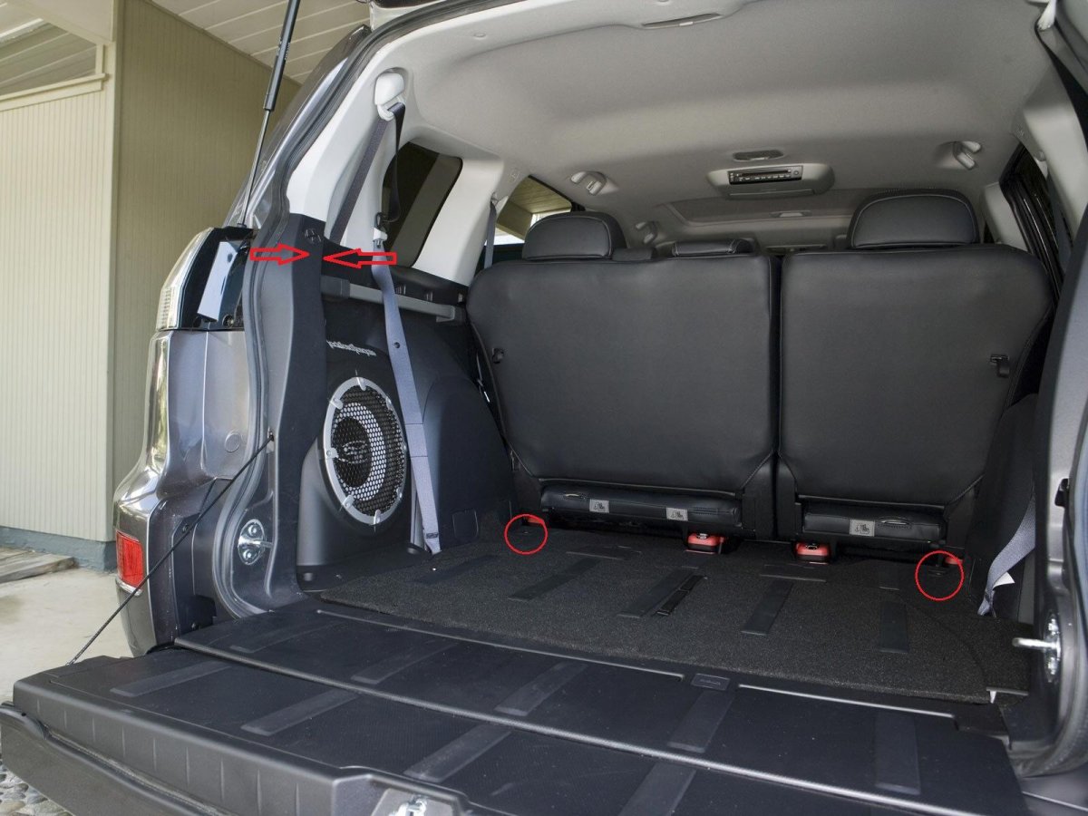 Митсубиси Аутлендер 2007 багажник