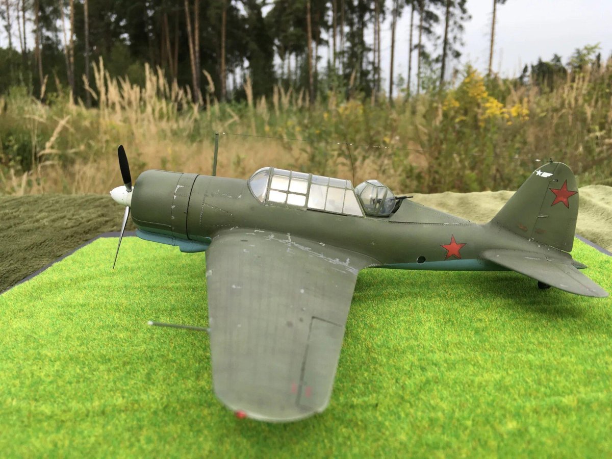 Самолет-бомбардировщик Су-2