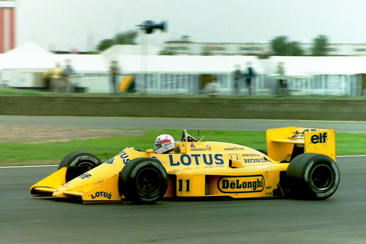 Lotus 99t