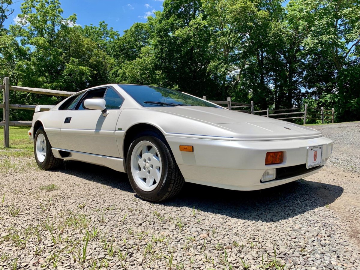 Лотус Эсприт 1988