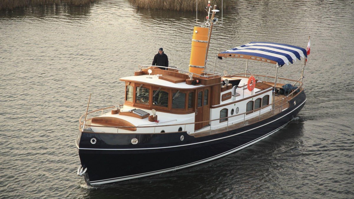 Моторные яхты Конрад Классик 68