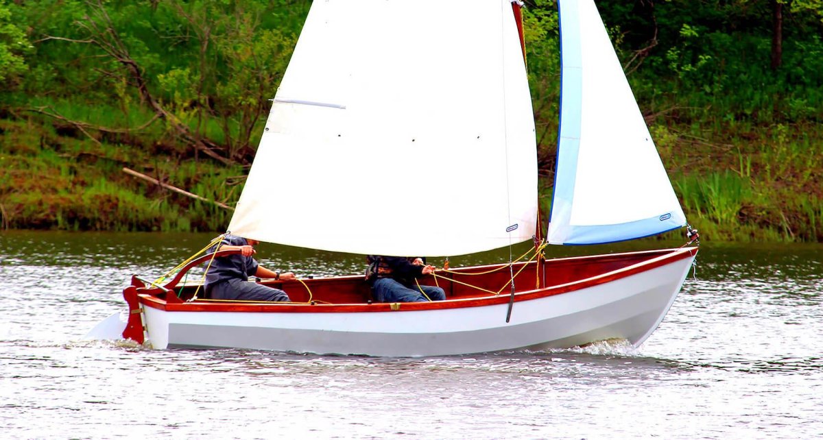 Лодка Дрескомб логгер