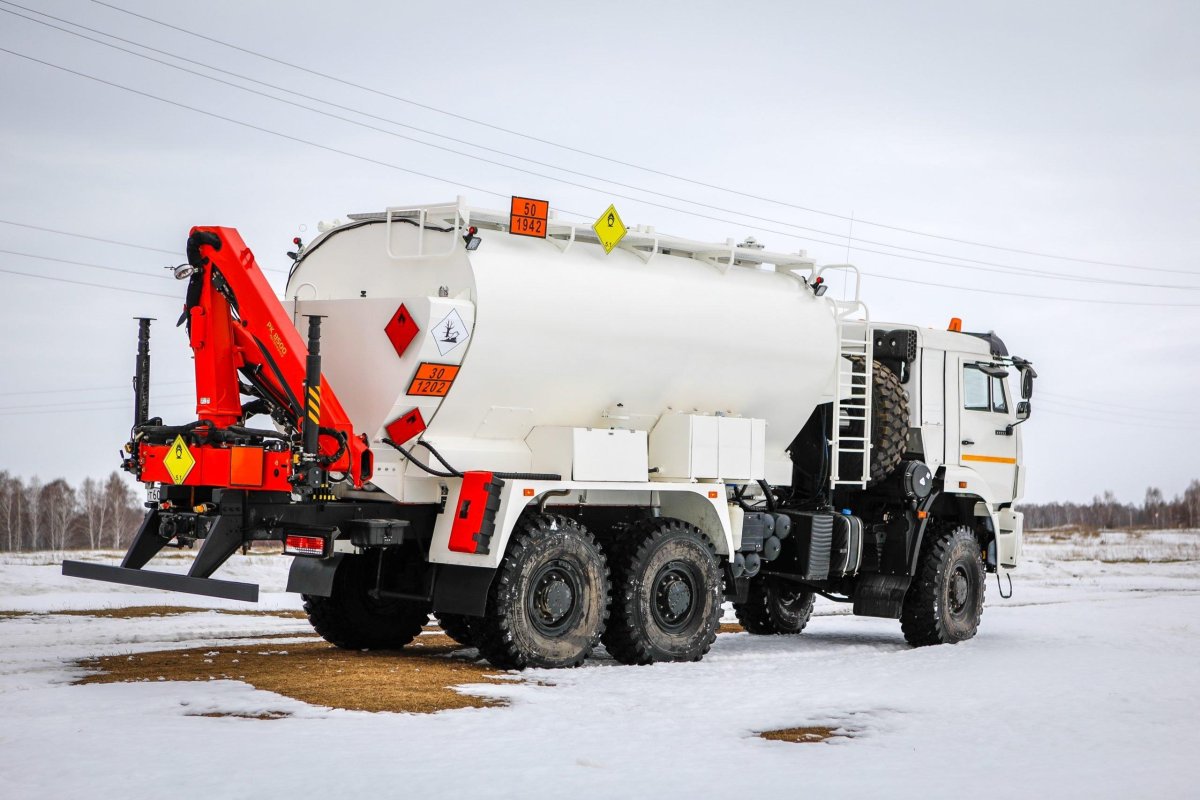 Машина смесительно- зарядная МСЗУ-14-НПБ