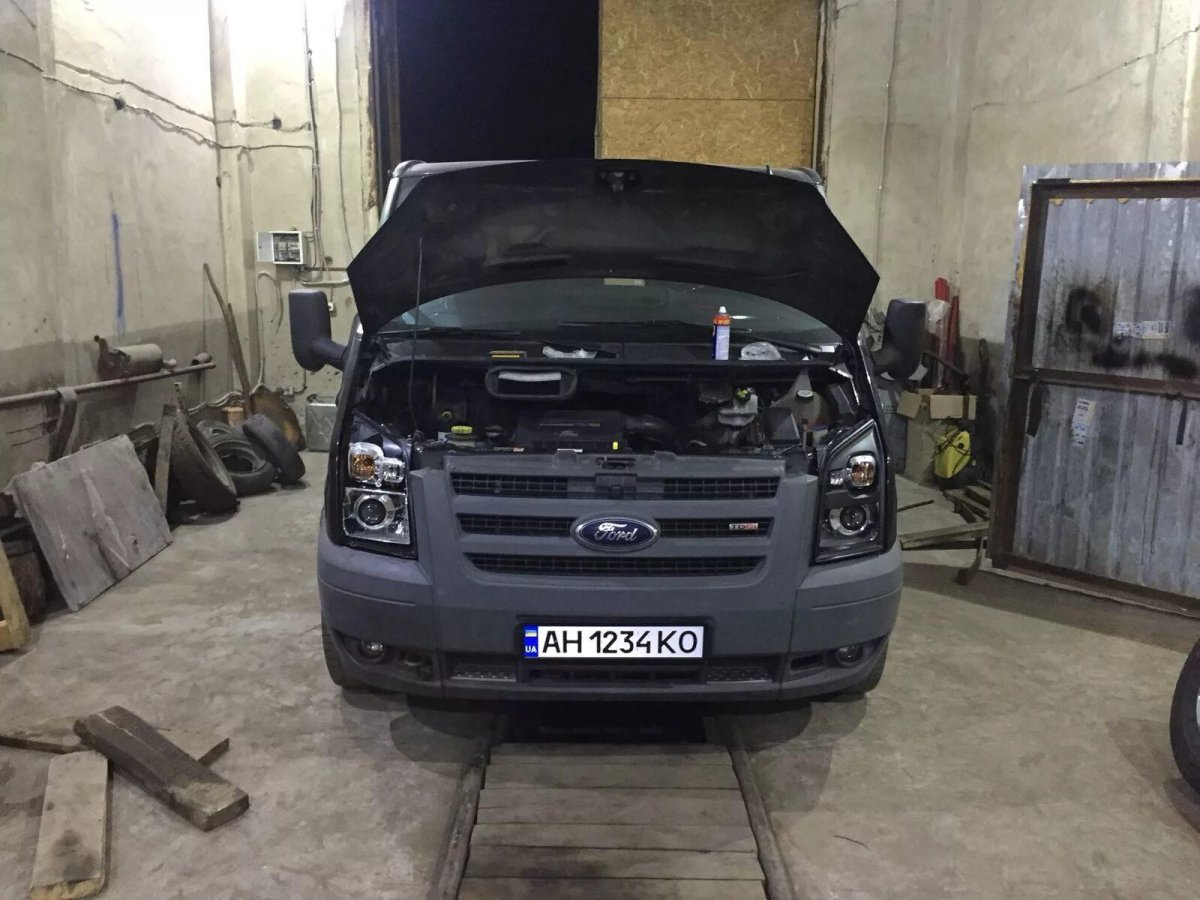 Светодиодная балка на Форд Транзит 2011