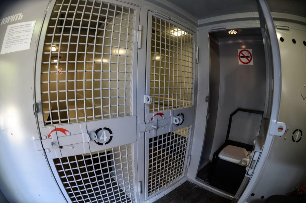 Автозаки ФСИН внутри