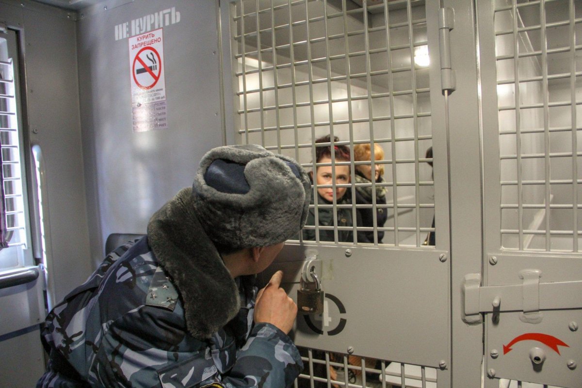 Конвой ФСИН автозак