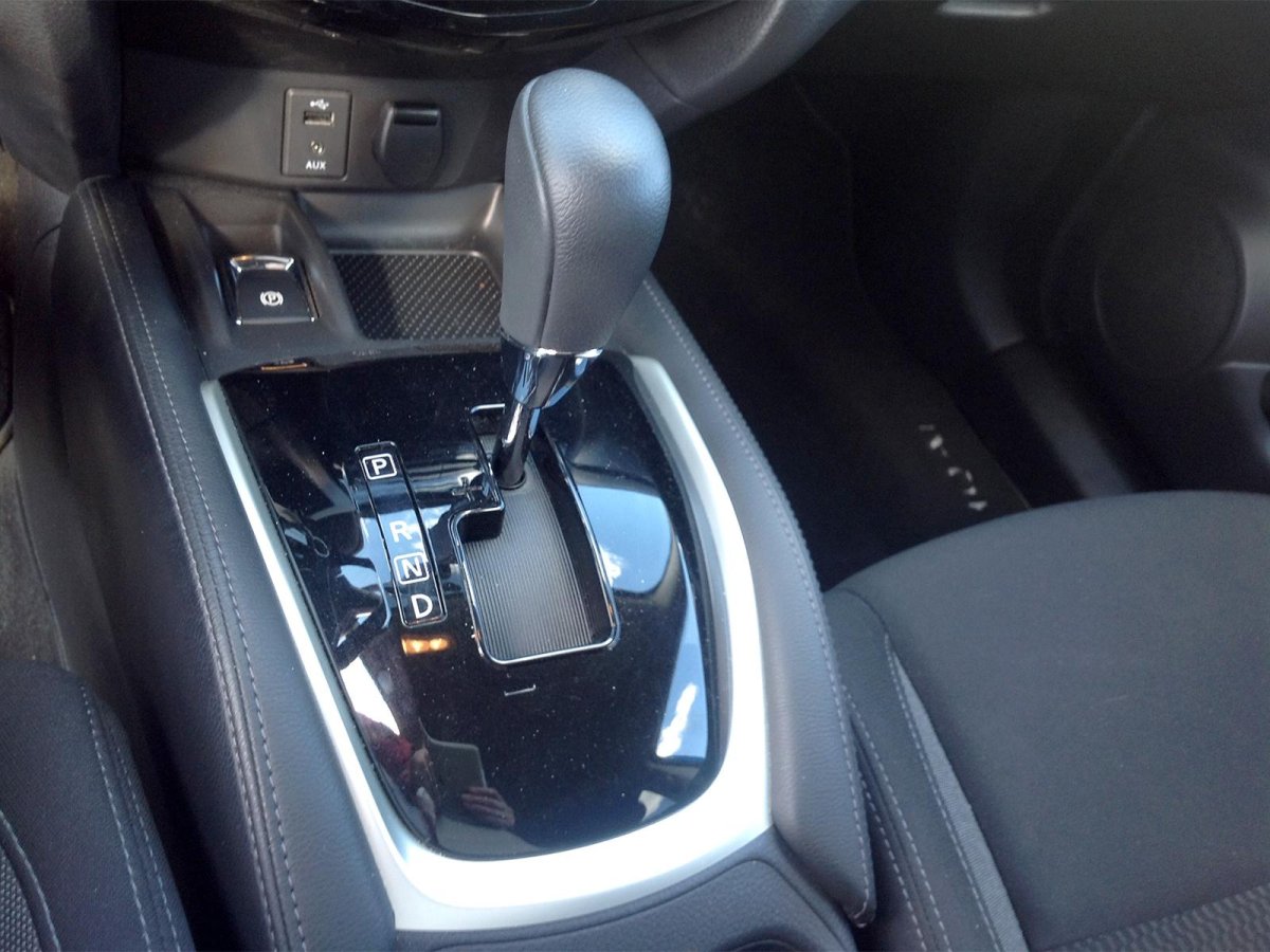 Ручка АКПП на Nissan Qashqai 2018