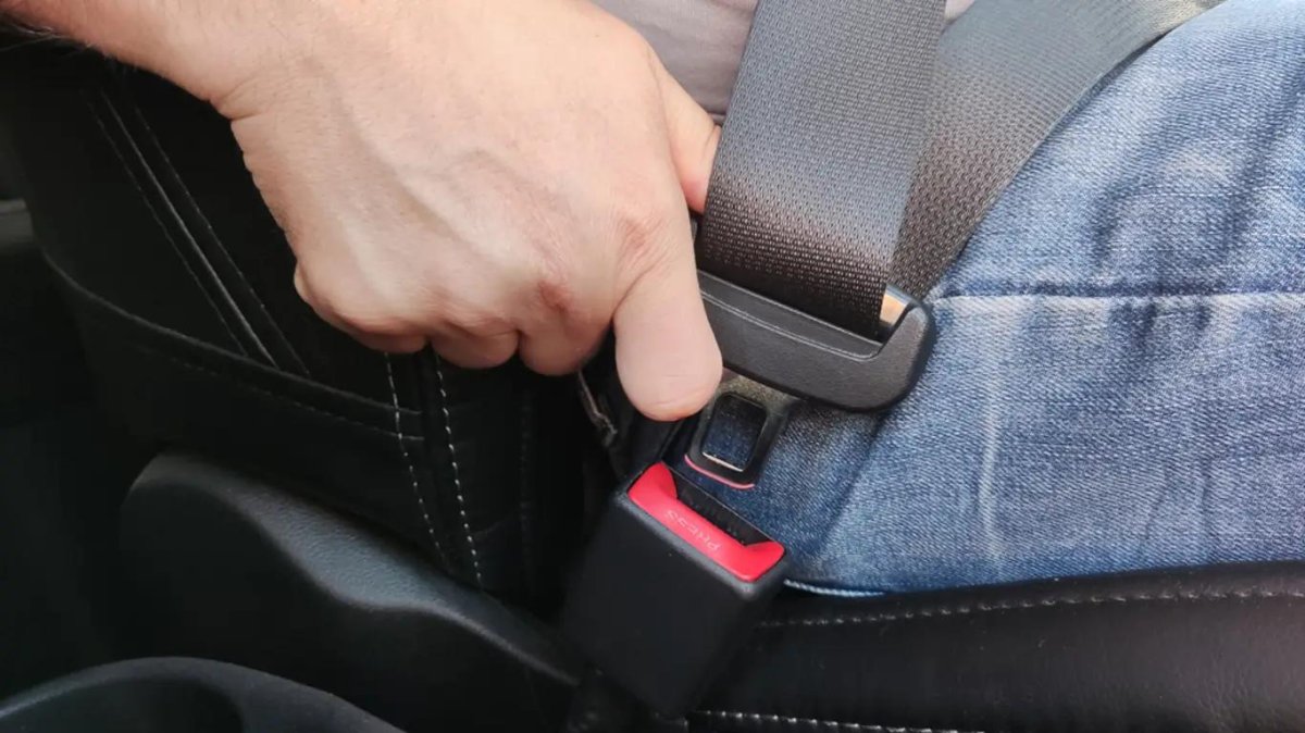 Ремень безопасности в авто