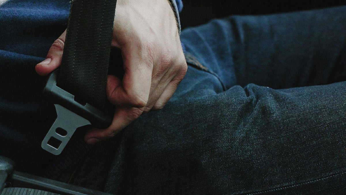 Непристегнутый ремень