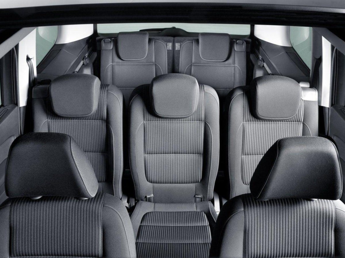 Сеат минивэн Альхамбра