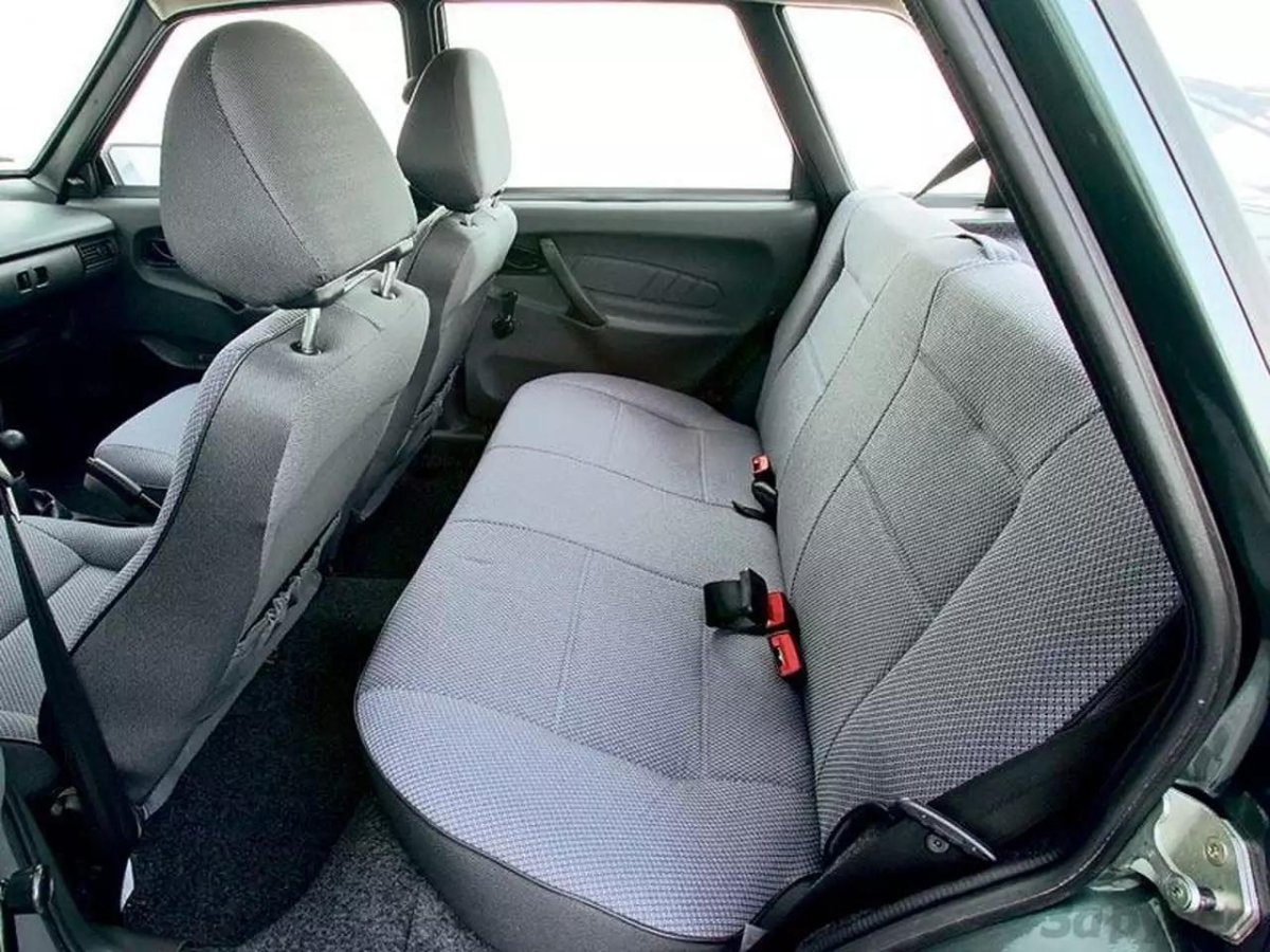 ВАЗ 2115 задний ряд