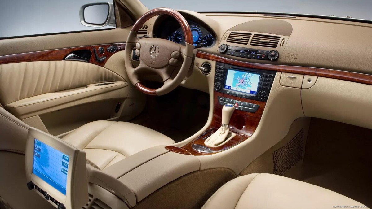 Mercedes Benz w211 e500 салон