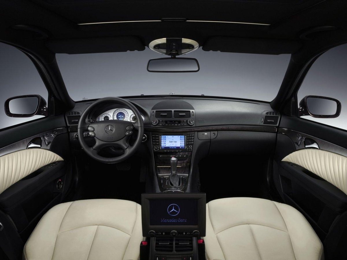 Mercedes e class w211 салон