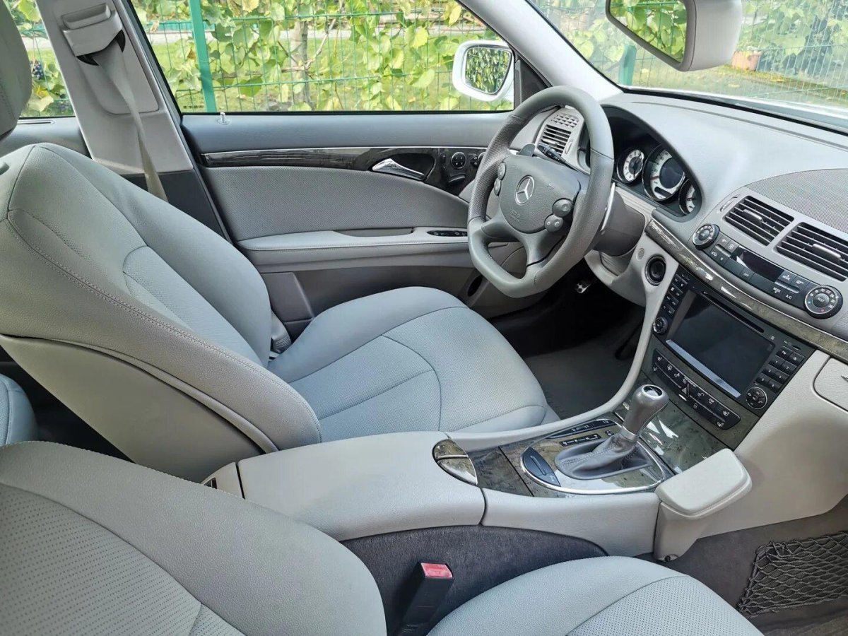 Mercedes-Benz w211 салон