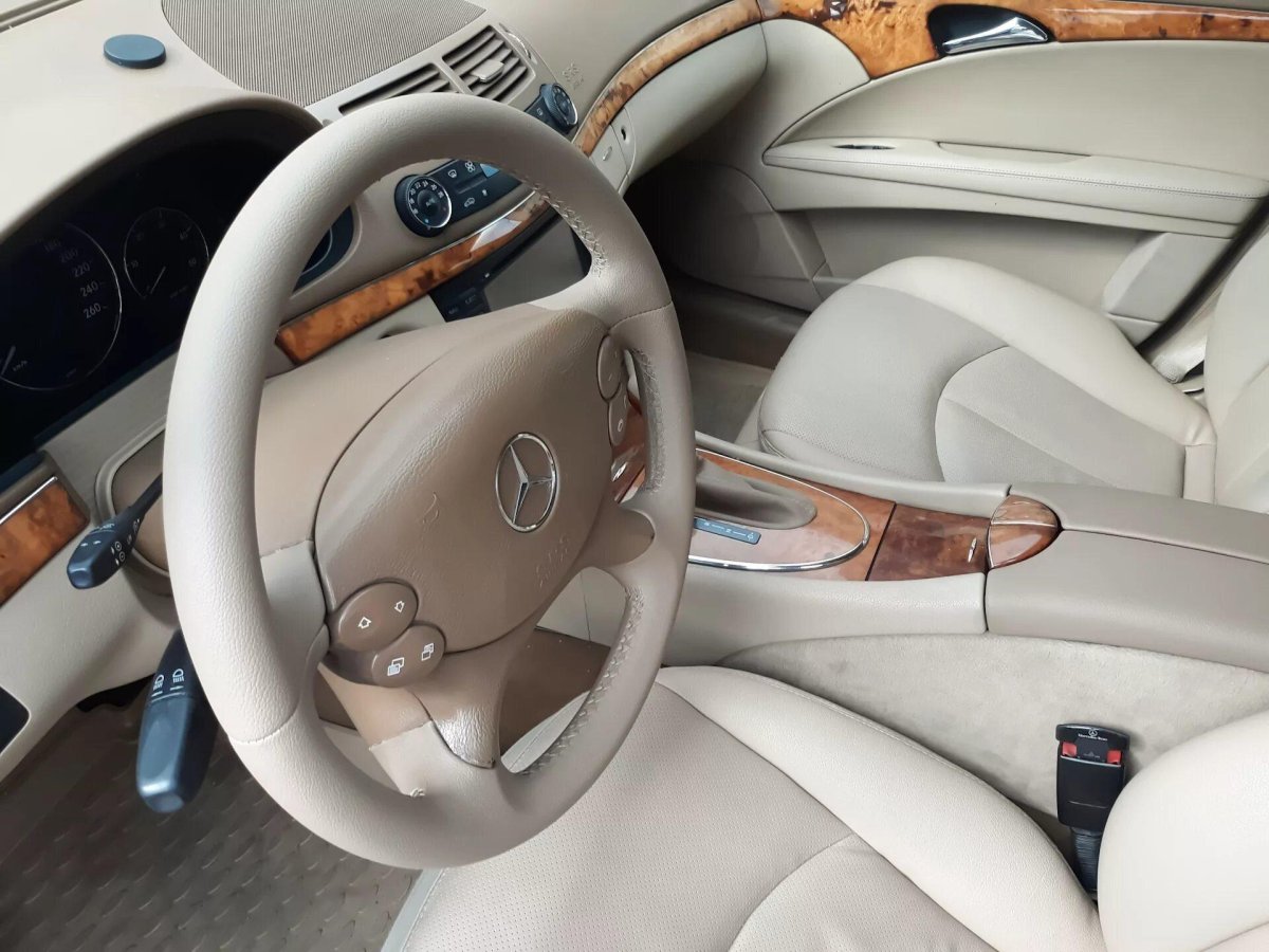 Мерседес w211 белый салон