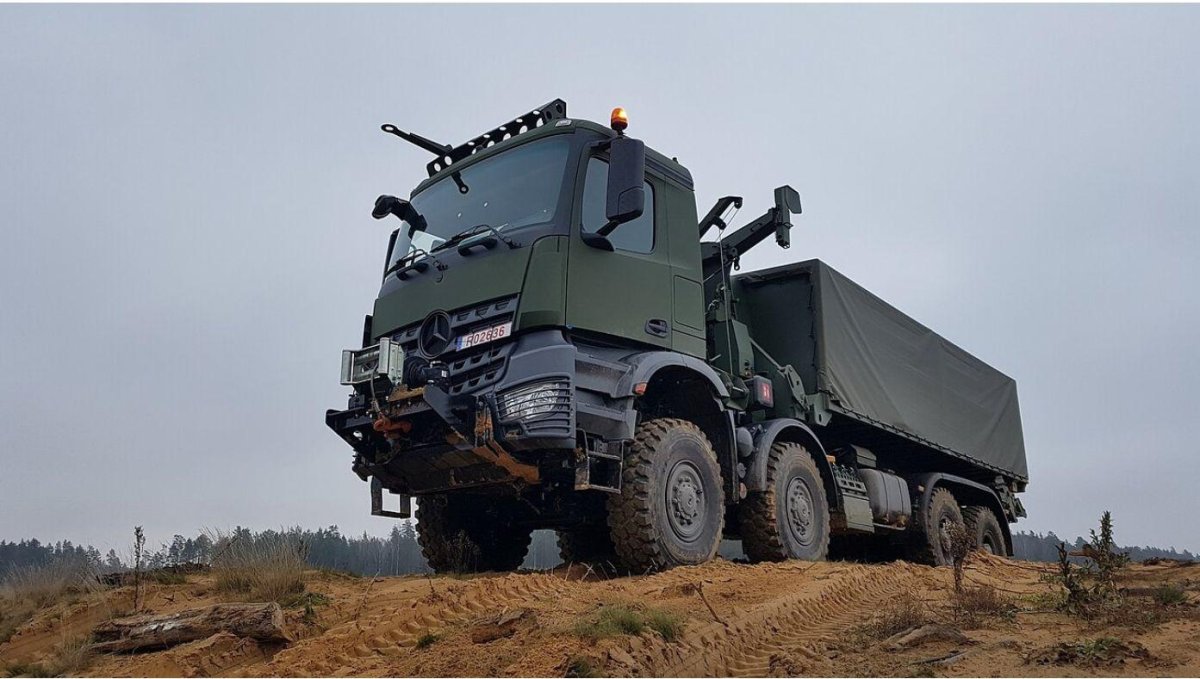 Mercedes-Benz Zetros военный грузовик