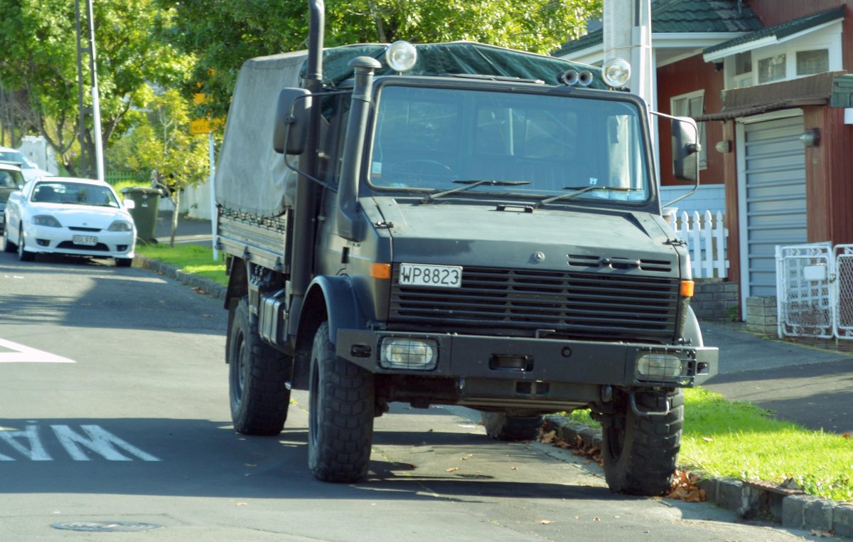 Mercedes-Benz Unimog u 1300