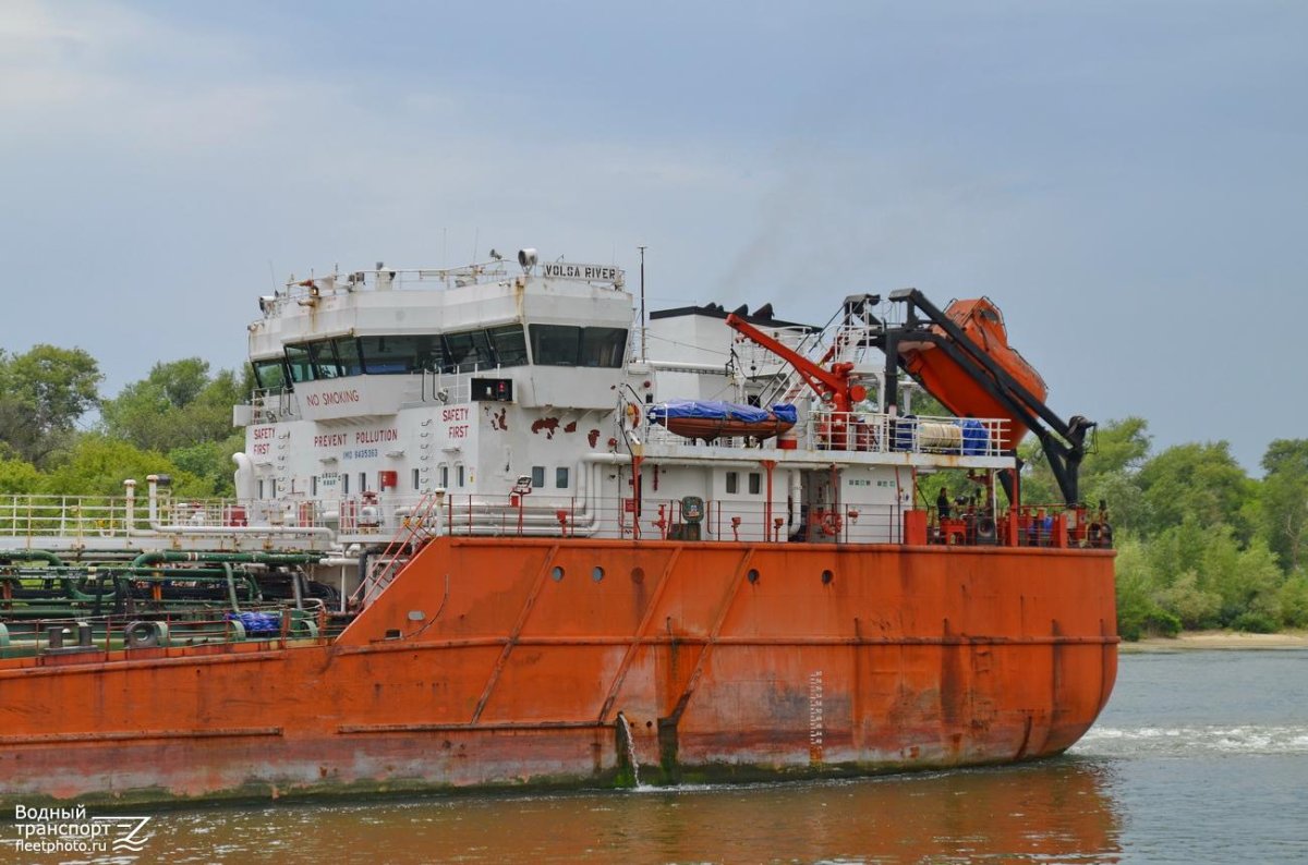 Танкер сухогруз