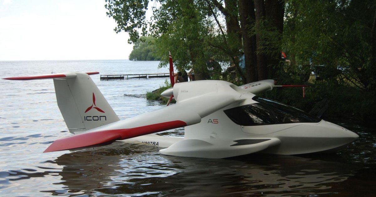 Icon a5 Amphibious