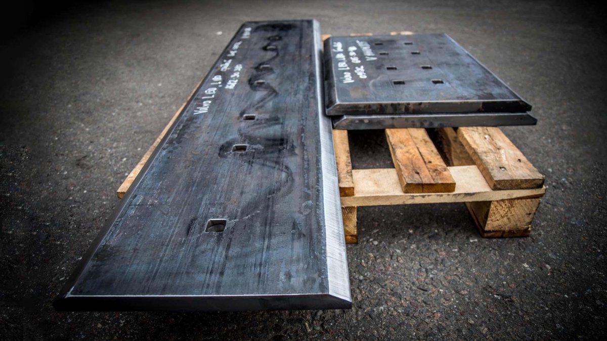 Нож ковша JCB 4cx 990/69901 импорт