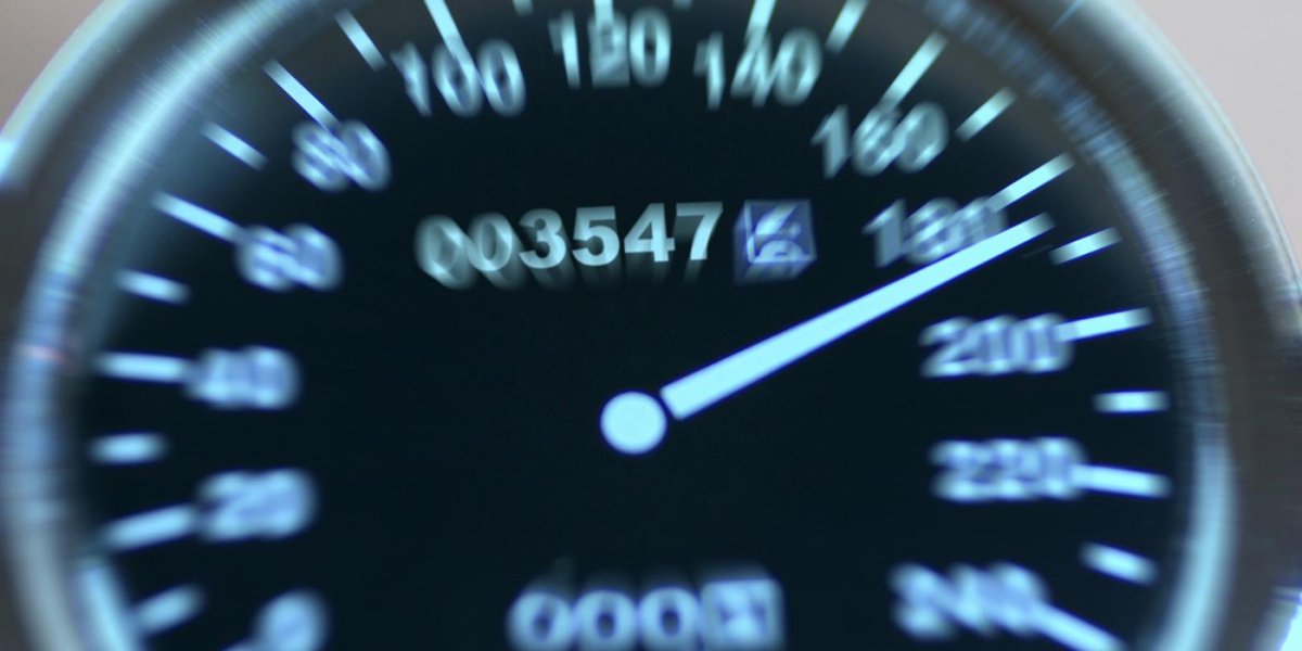 Спидометр 200 км