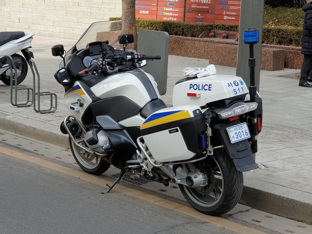 BMW-r1250rt полиция