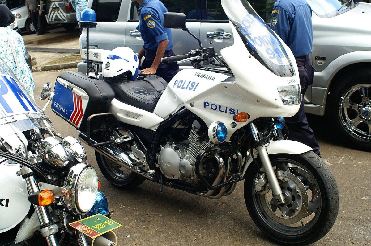 Yamaha XJ 900 diversion Police