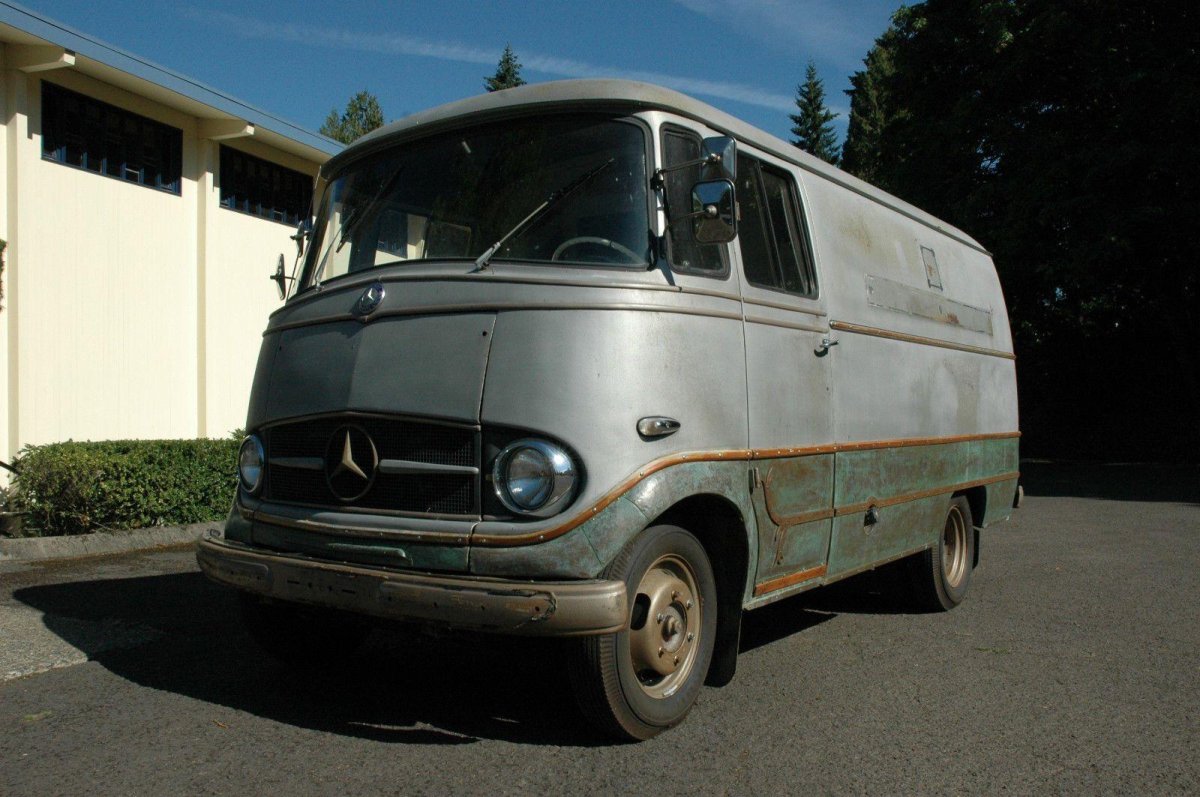 Mercedes-Benz l 319 Camper van 1959
