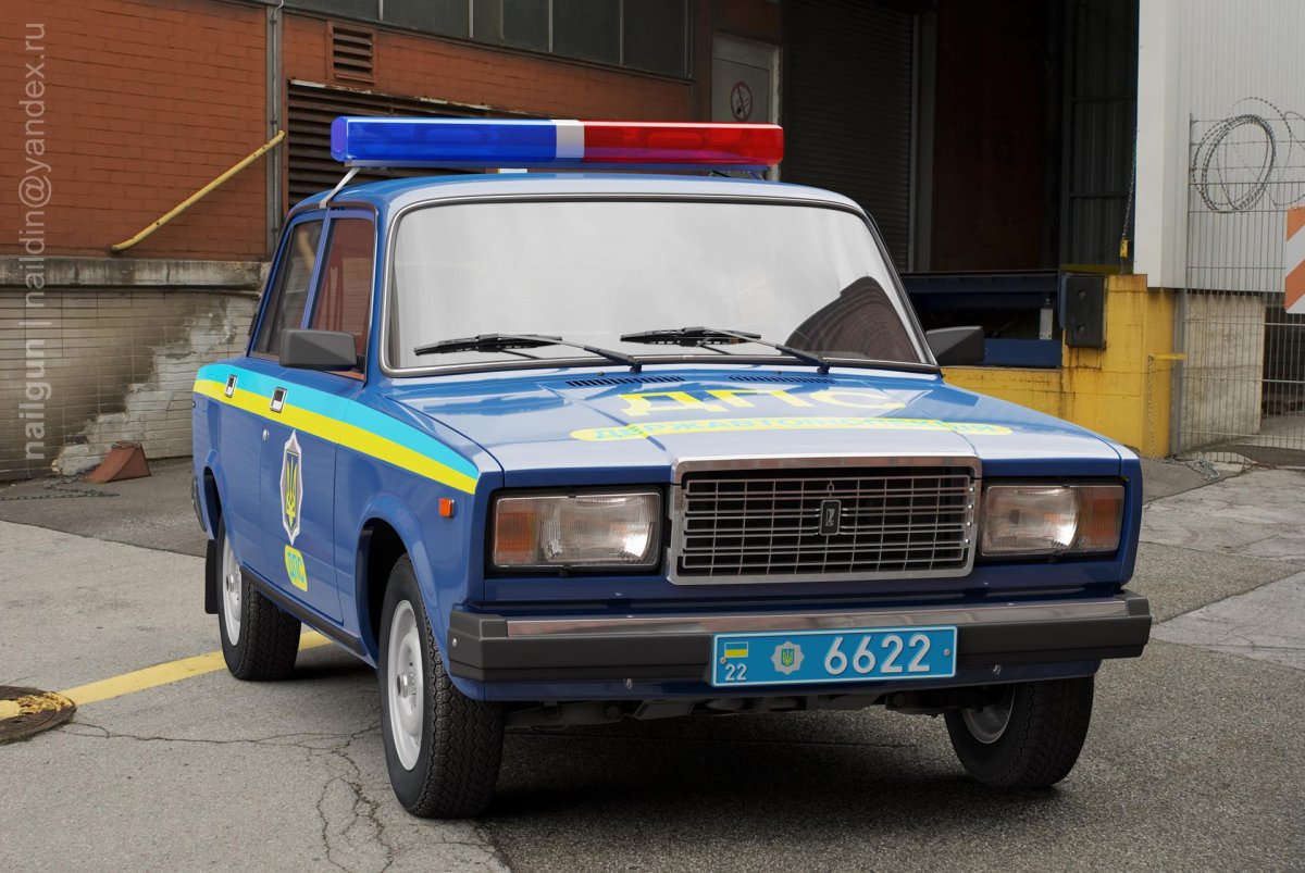 Полицейская машина ВАЗ 2107 ДПС